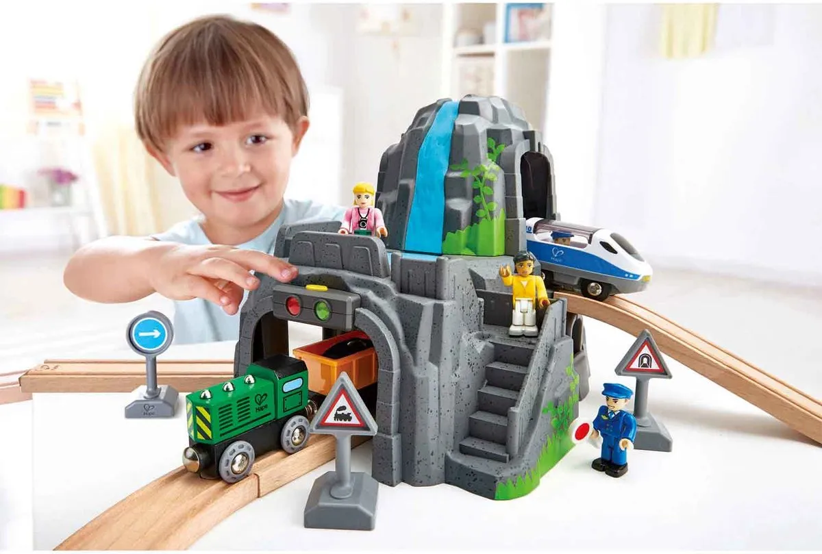 Hape Bergtunnelset E3739 - Licht en Geluid - 4-delig - Veelkleurig