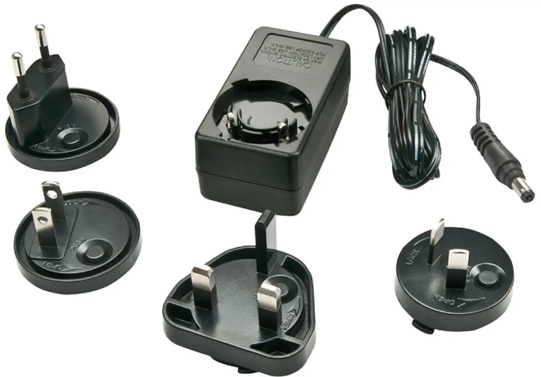 Lindy 73807 AC/DC-inbouwnetvoeding 12V 1.25A