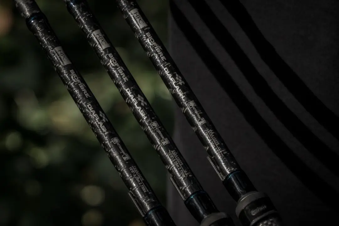 Shimano Tribal TX-4A Carp Hengel - 6 Ogen - Zwart - afbeelding 6 van 6
