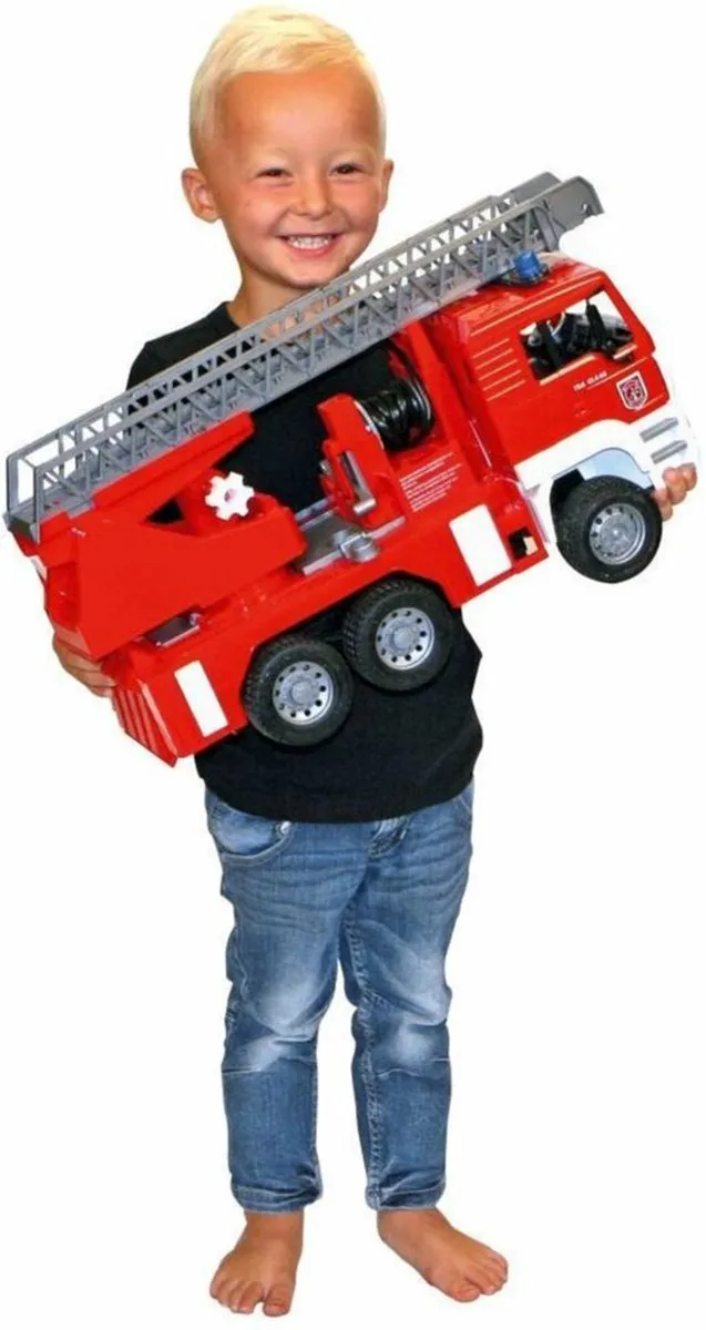 Bruder MAN Brandweerwagen 2771 - Draailadder met licht en geluid - Rood