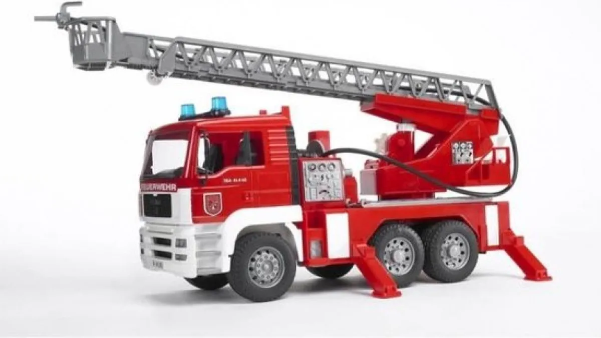 Bruder MAN Brandweerwagen 2771 - Draailadder met licht en geluid - Rood