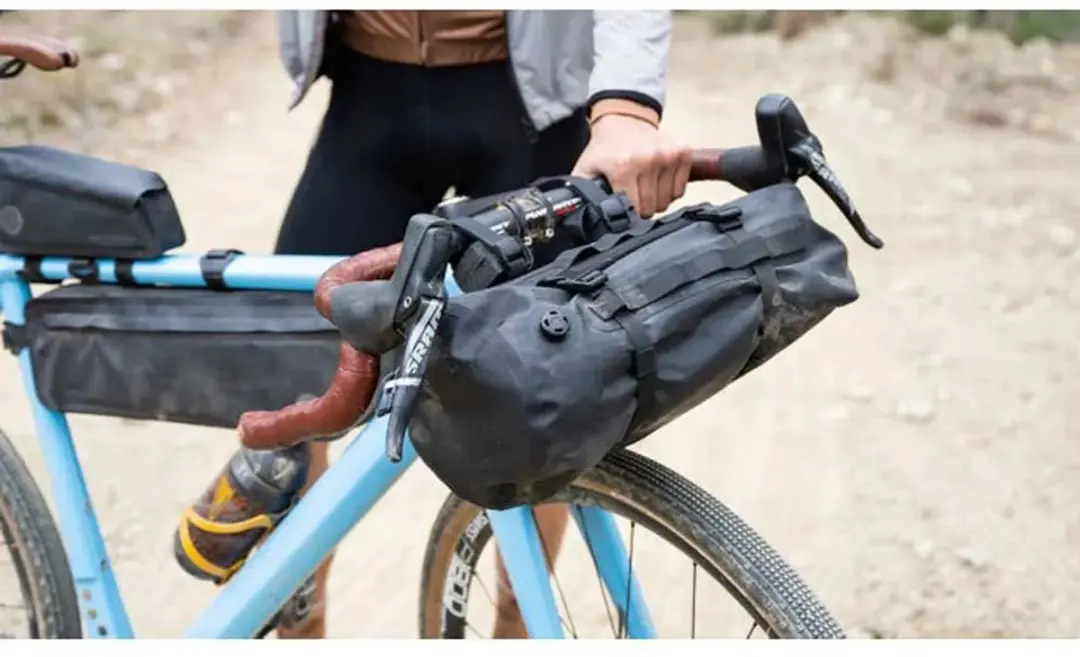 AGU Venture Extreme Bikepacking Stuurtas 17L - Zwart