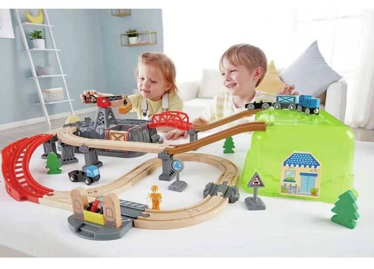 Hape Spoorbaan Bouwset E3764 - 50 Stukken - Veelkleurig - afbeelding 6 van 6