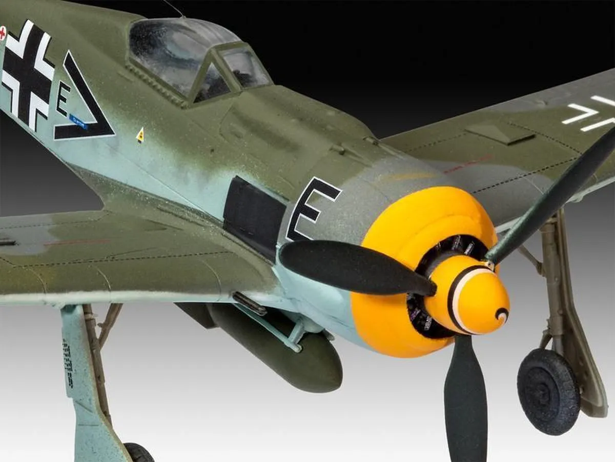 Revell 03898 Focke Wulf Fw190 F-8 Modelbouwpakket 1:72 - Multi