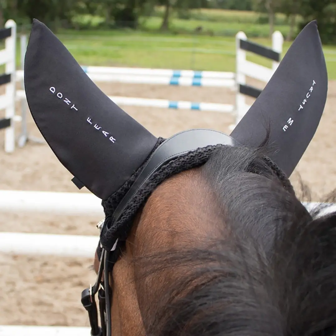 QHP Oornetje Don't Fear Soundless - Full - Zwart