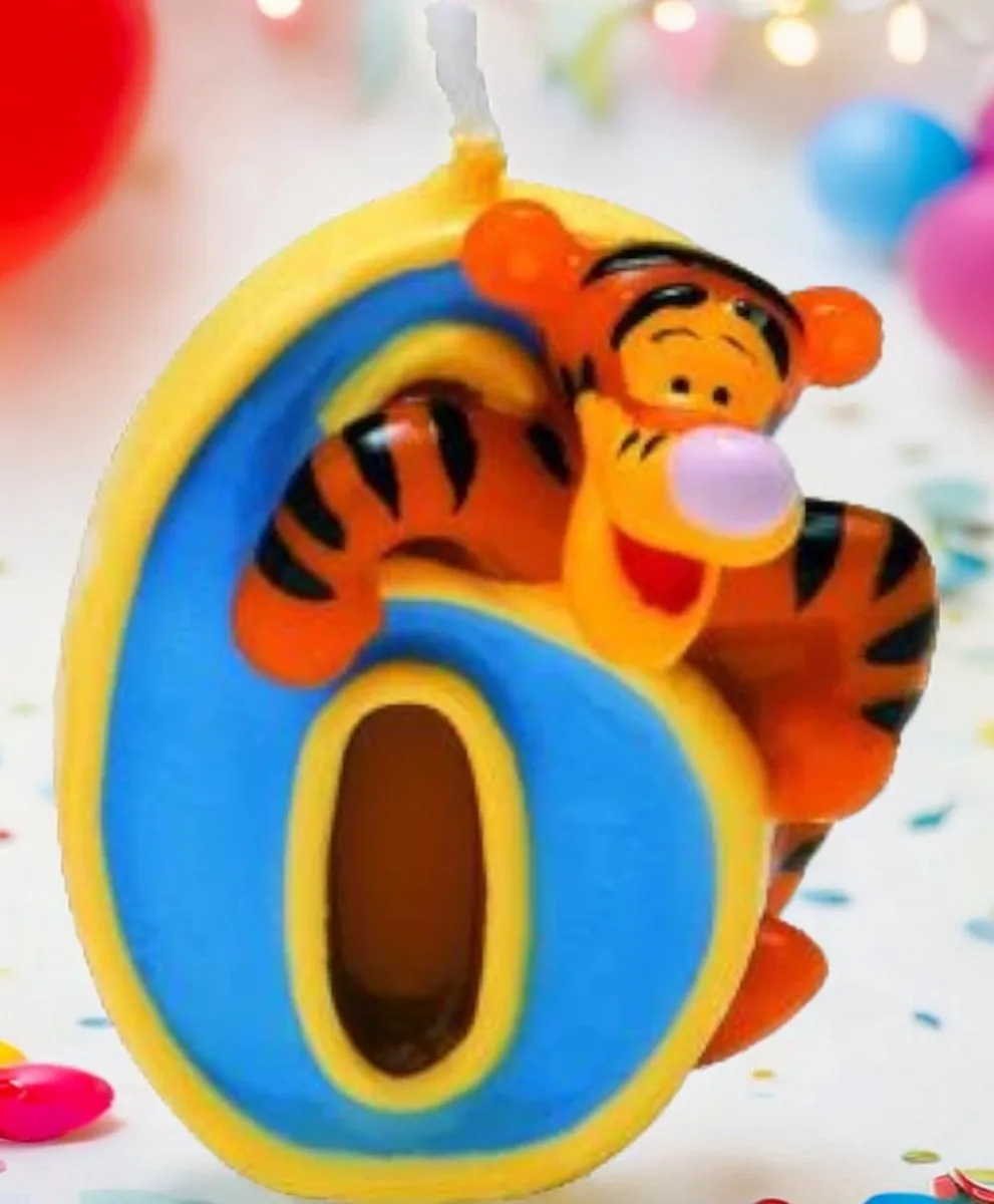 Disney Winnie de Poeh Verjaardagskaars nr 6 - Verkleedaccessoire - Multicolor