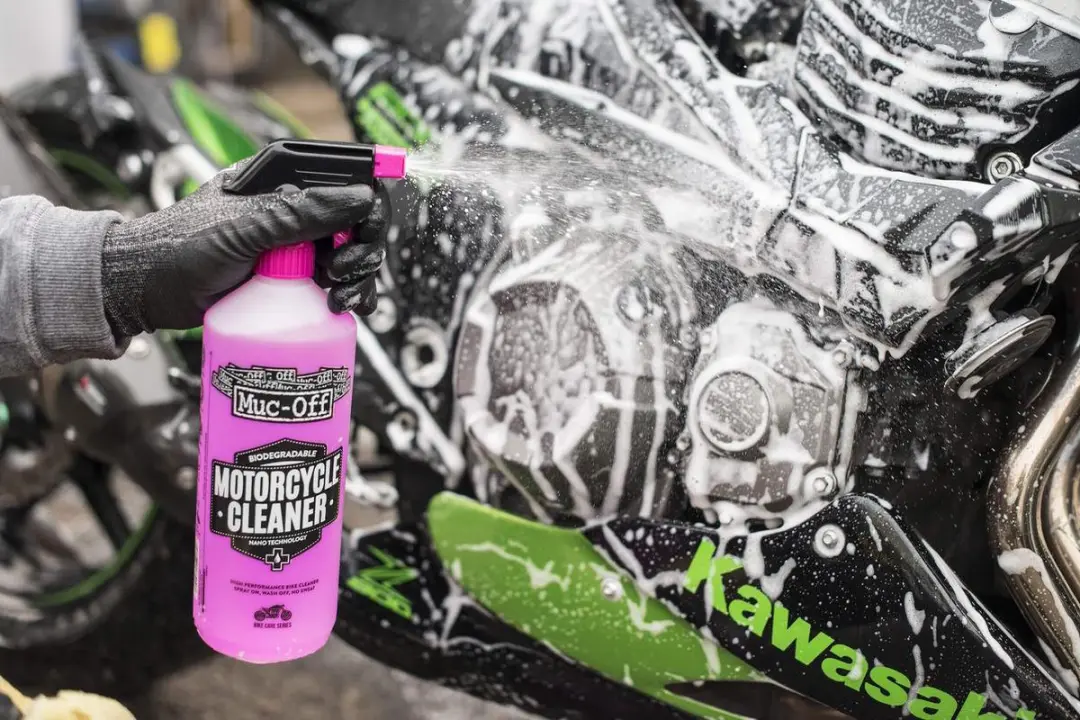 Muc-Off Motorfiets Poetsmiddel 1L - Roze