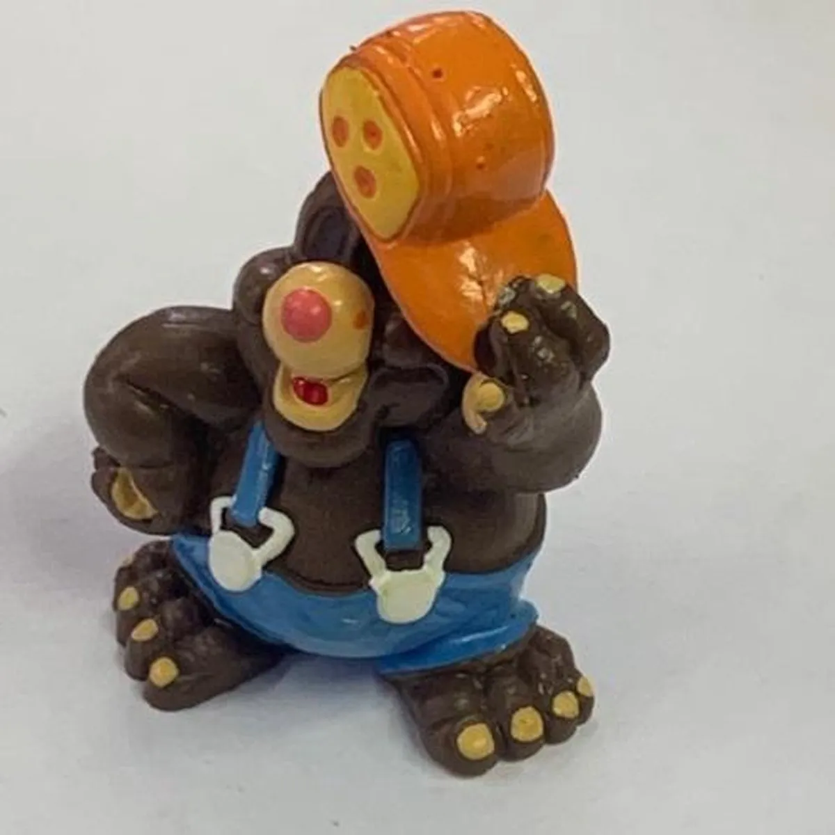 Schleich Henk de Mol Figuurtje - 23423423 - Bruin Oranje