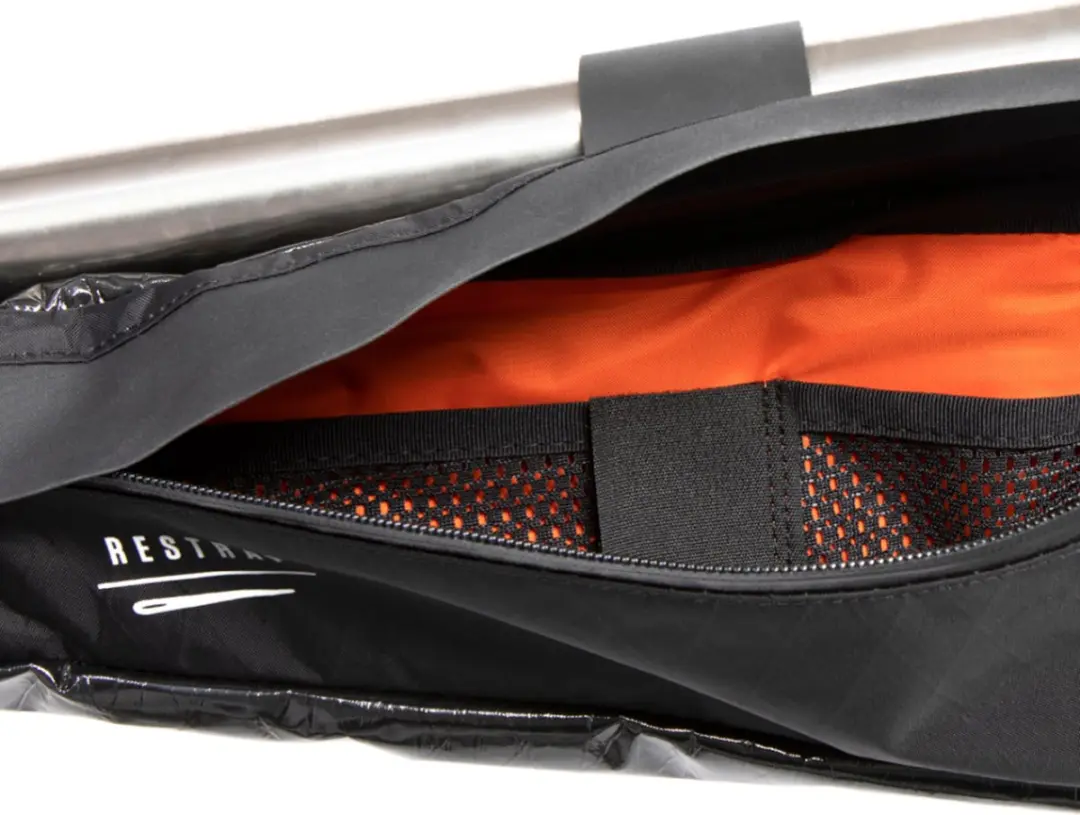 Restrap Race Frame Tas 4.2L - Zwart - afbeelding 6 van 6