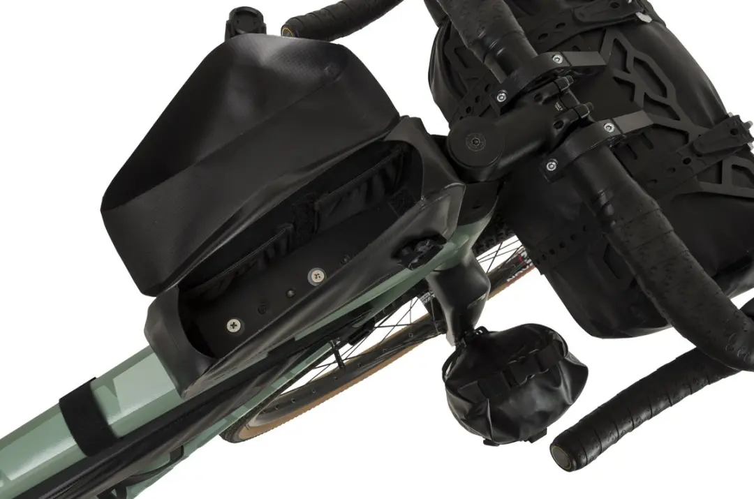 AGU Bolt-On Top-Tube Frame Bag - 0.7L - Zwart