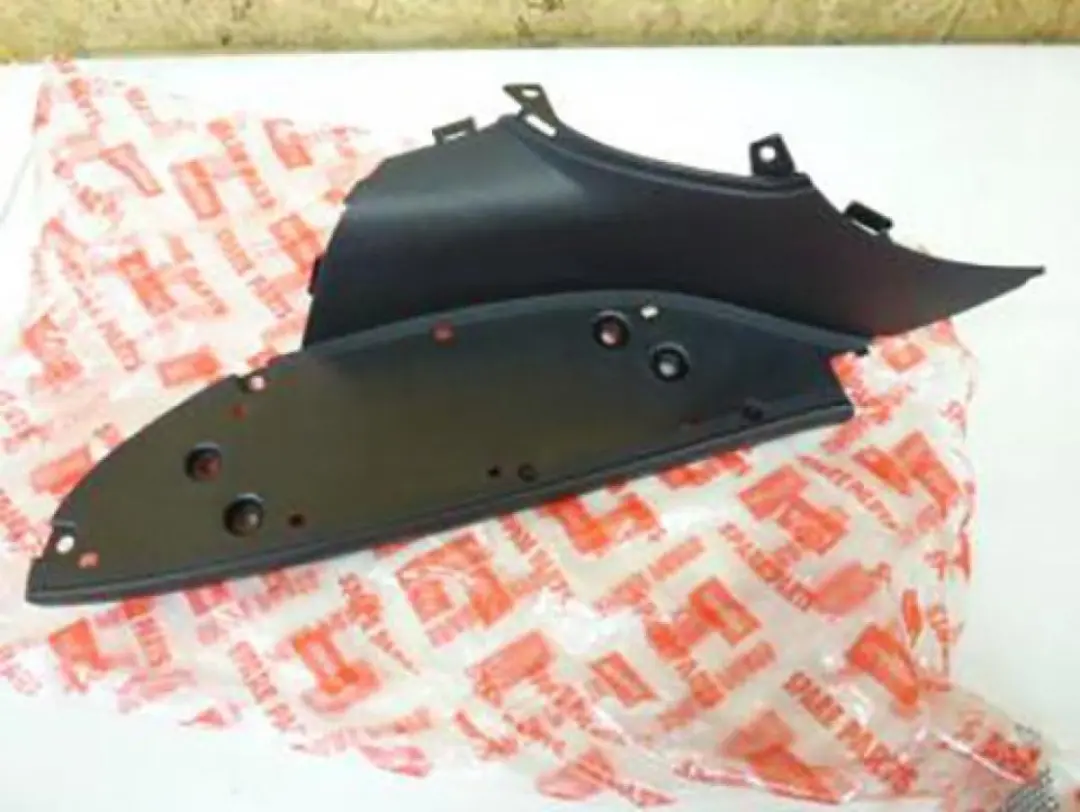 Originele voetsteun voor Aprilia 150 Scarabeo scooter 1999 tot 2004 ap8168880 ni