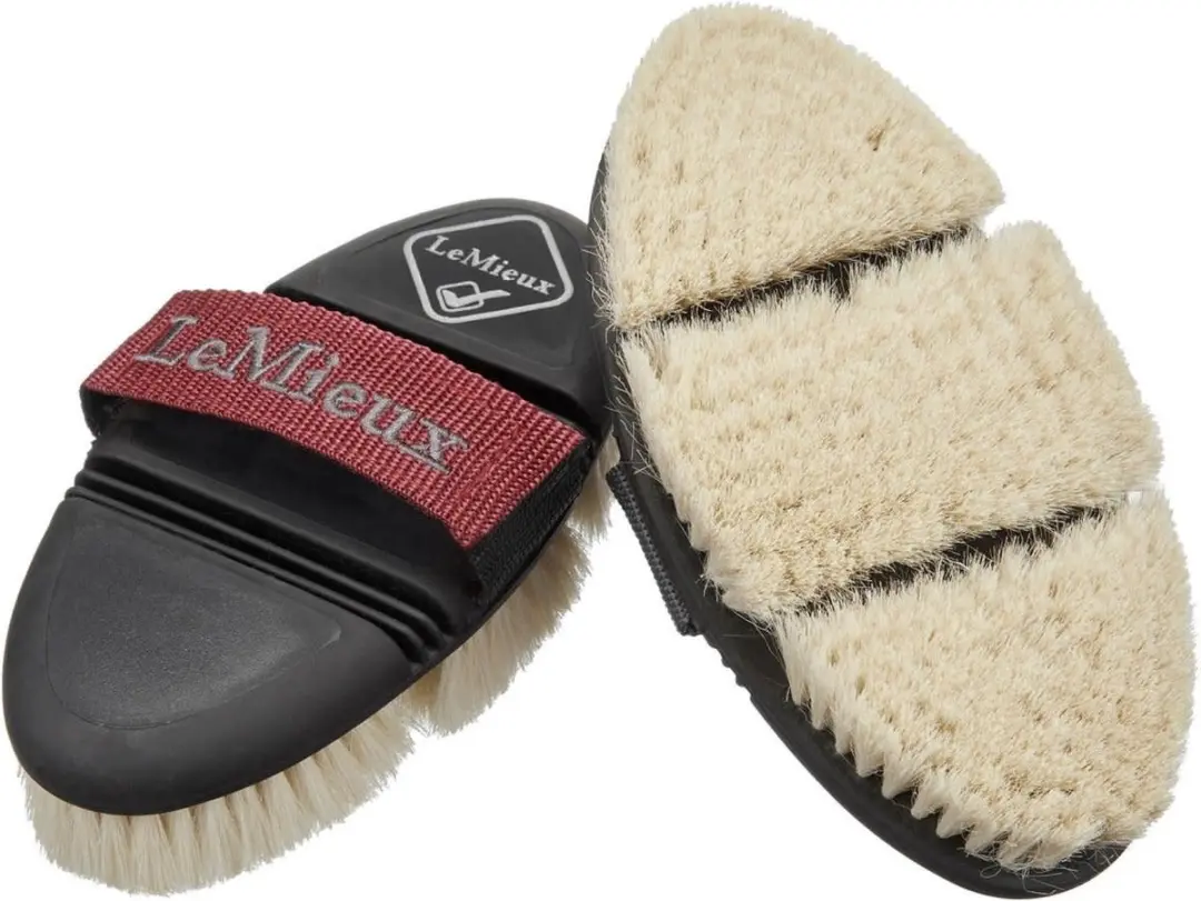 LeMieux Flexi Geitenharen Body Brush Bluebell