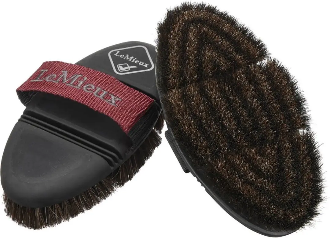 LeMieux Flexi Paardenhaar Body Brush Zwart