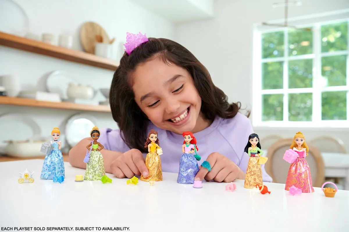 Disney Prinses HMK83 Color Reveal Feesteditie Minipop