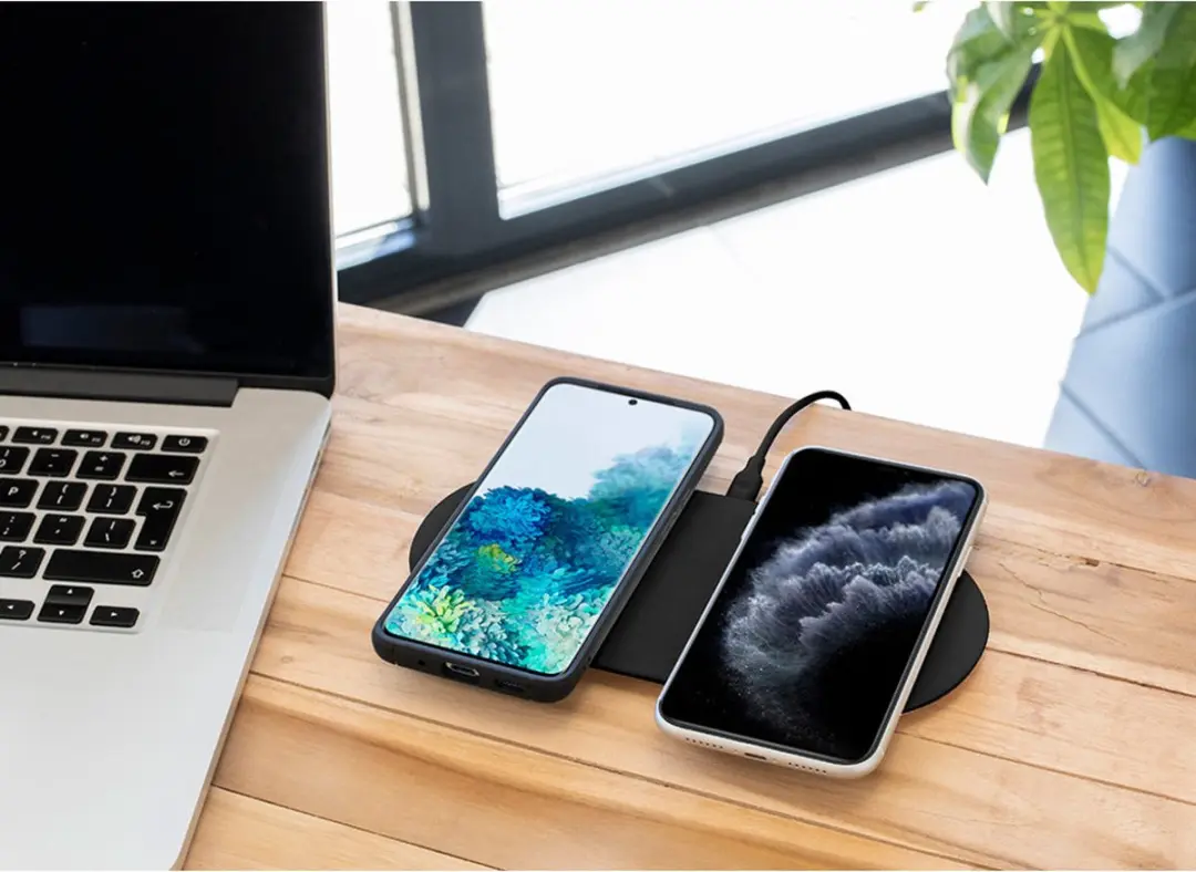 Mobiparts MP-108-27 Dual Fast Wireless Charging Pad - 10W - Zwart - afbeelding 3 van 6