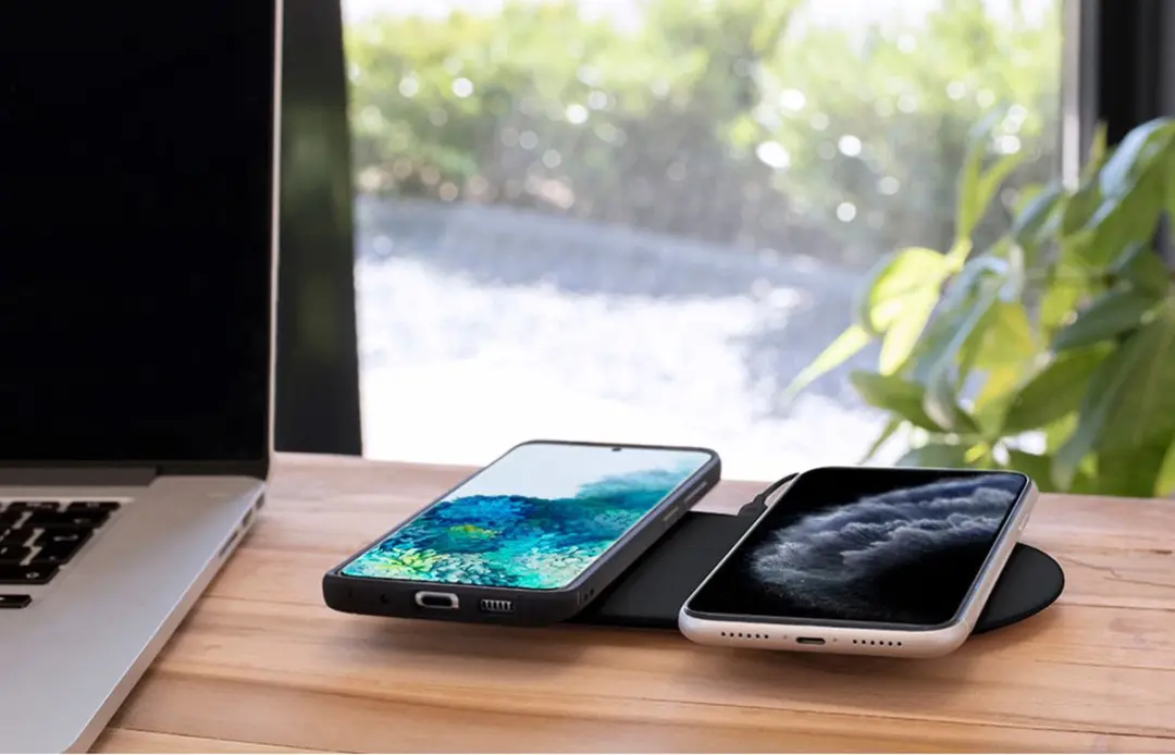 Mobiparts Dual Fast Wireless Charging Pad