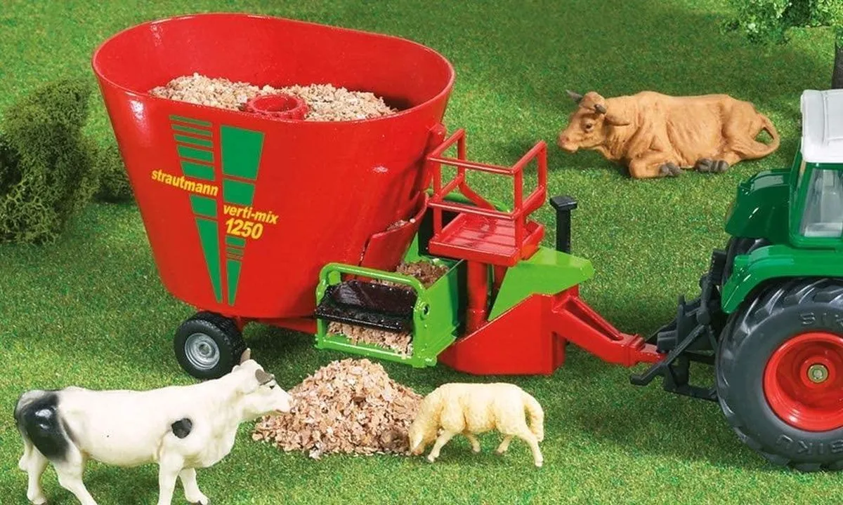 SIKU 2450 Strautmann Voermengwagen 1:32 - Metaal/Kunststof - Rood