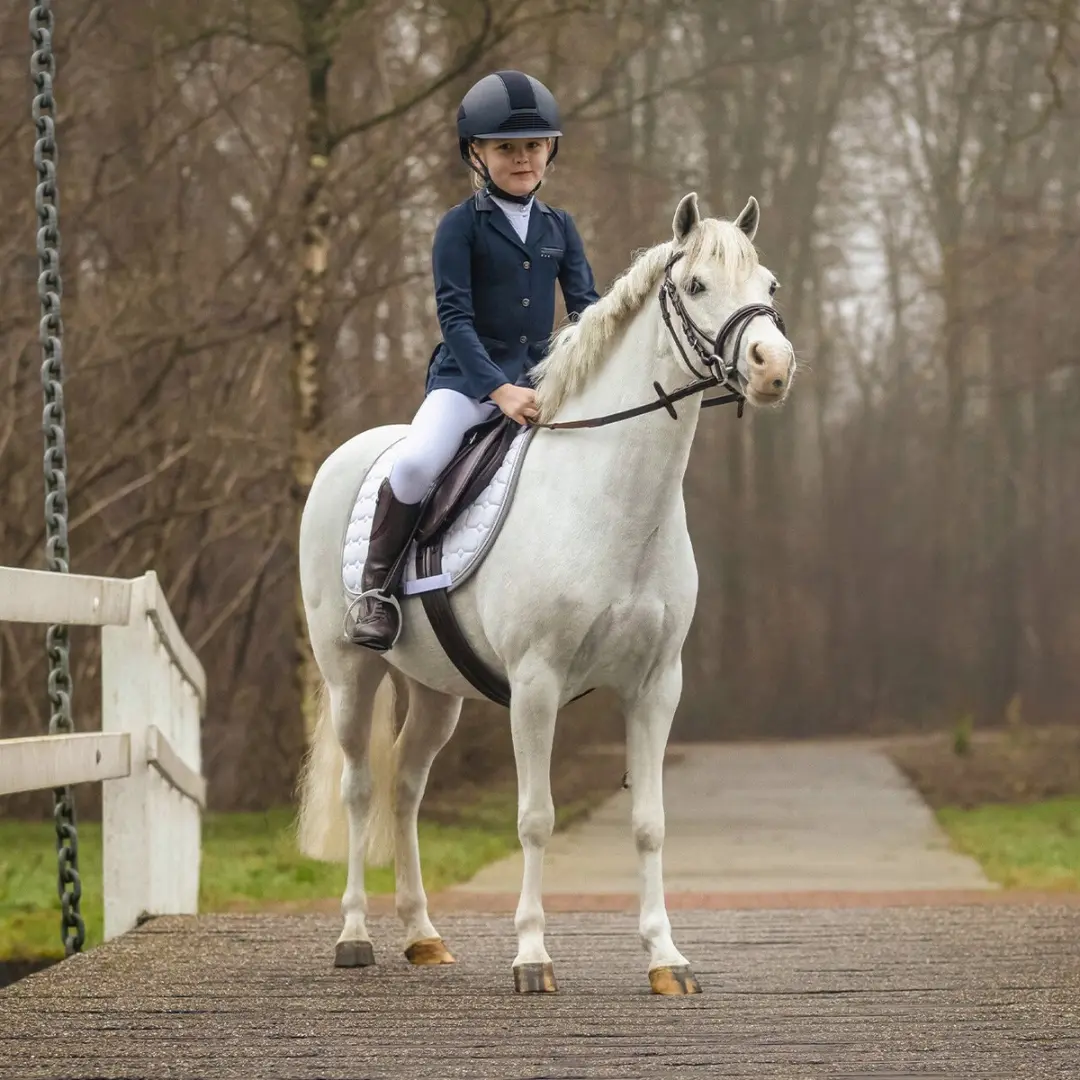 QHP Melbourne Zadel Set 14 inch - Bruin