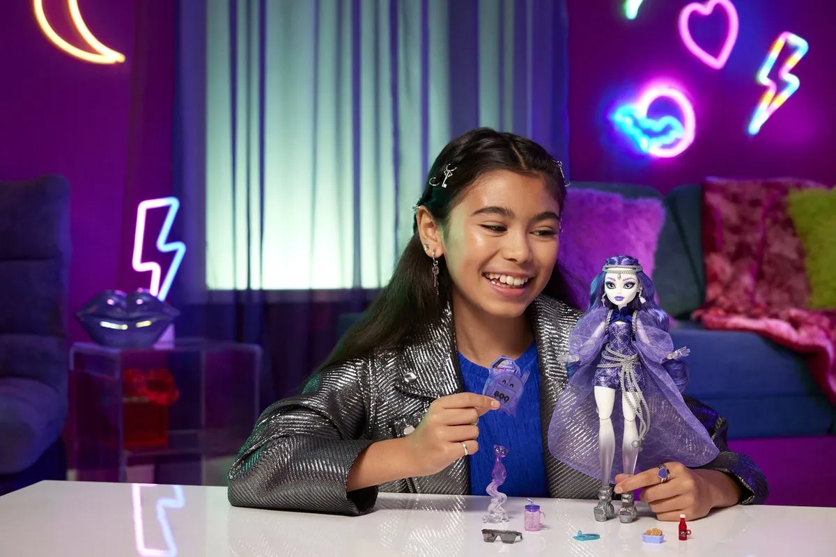 Mattel Monster High Spectra Vondergeist Pop - Multi