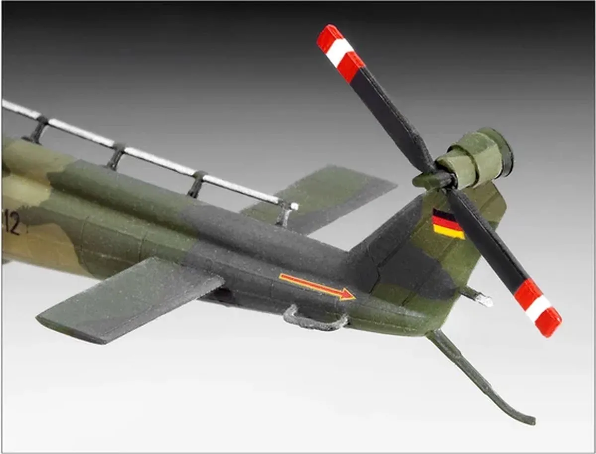 Revell 04444 Bell UH-1D SAR Modelbouwpakket 1:72 - Militaire voertuigen - 115 Onderdelen