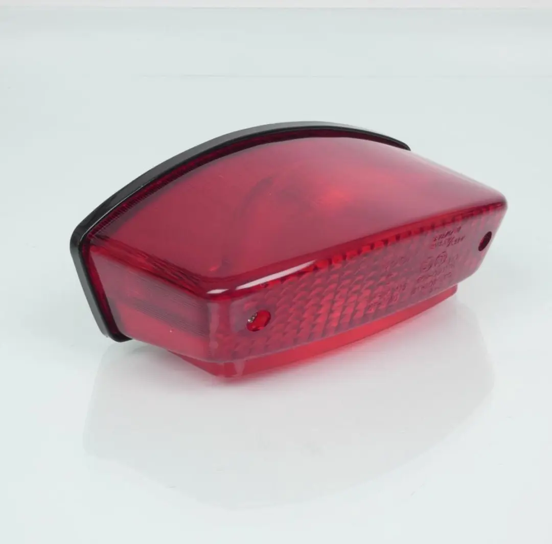 Vicma-achterlicht voor Yamaha 50 DTR-motorfiets, bouwjaar 1997 t/m 2002, nieuw
