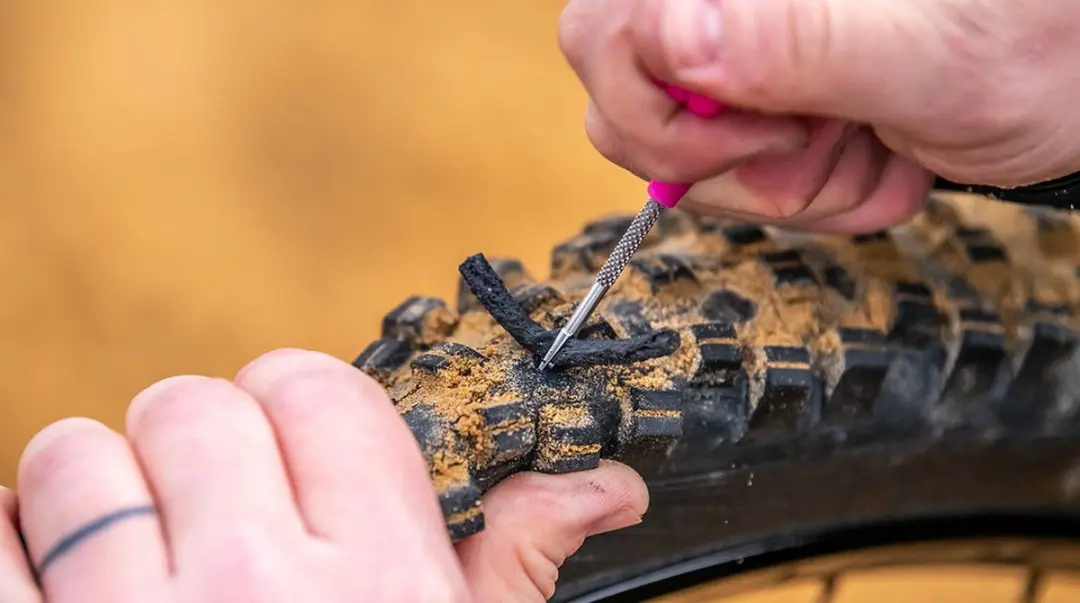 Muc-Off Tubeless Puncture Plug Repair Kit - afbeelding 4 van 6