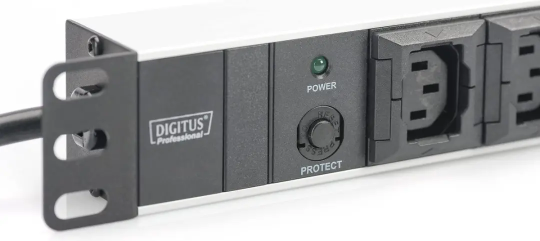 Digitus DN-95404 Patchkast Stekkerdoos 10A 19" - 10x C13 - Zwart