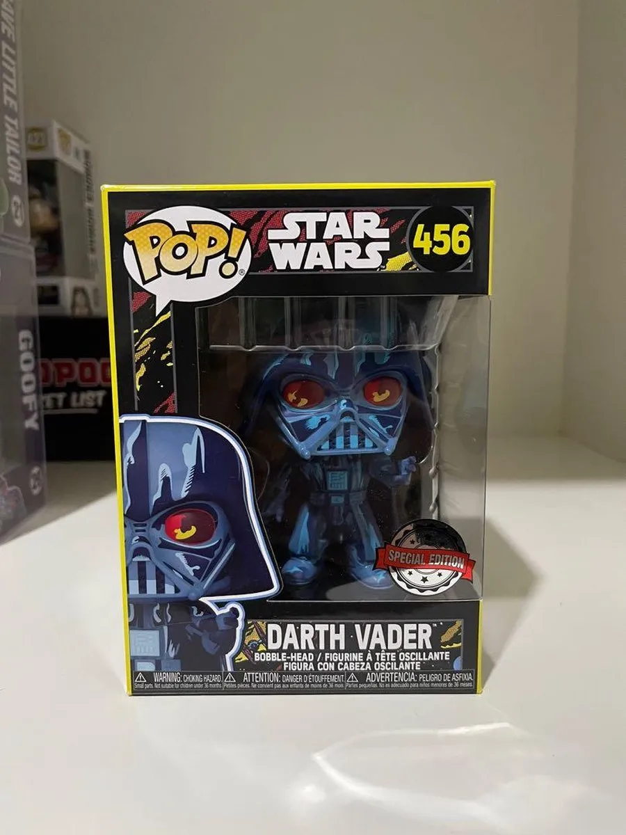 Funko Pop! Darth Vader BlackLight #456 - afbeelding 3 van 4