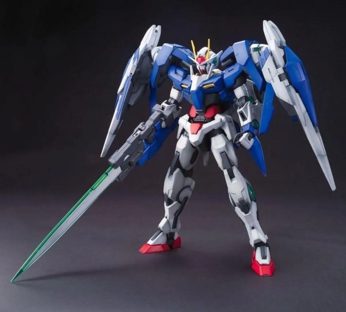 Bandai Namco MG 1/100 Gundam 00 Raiser Modelkit