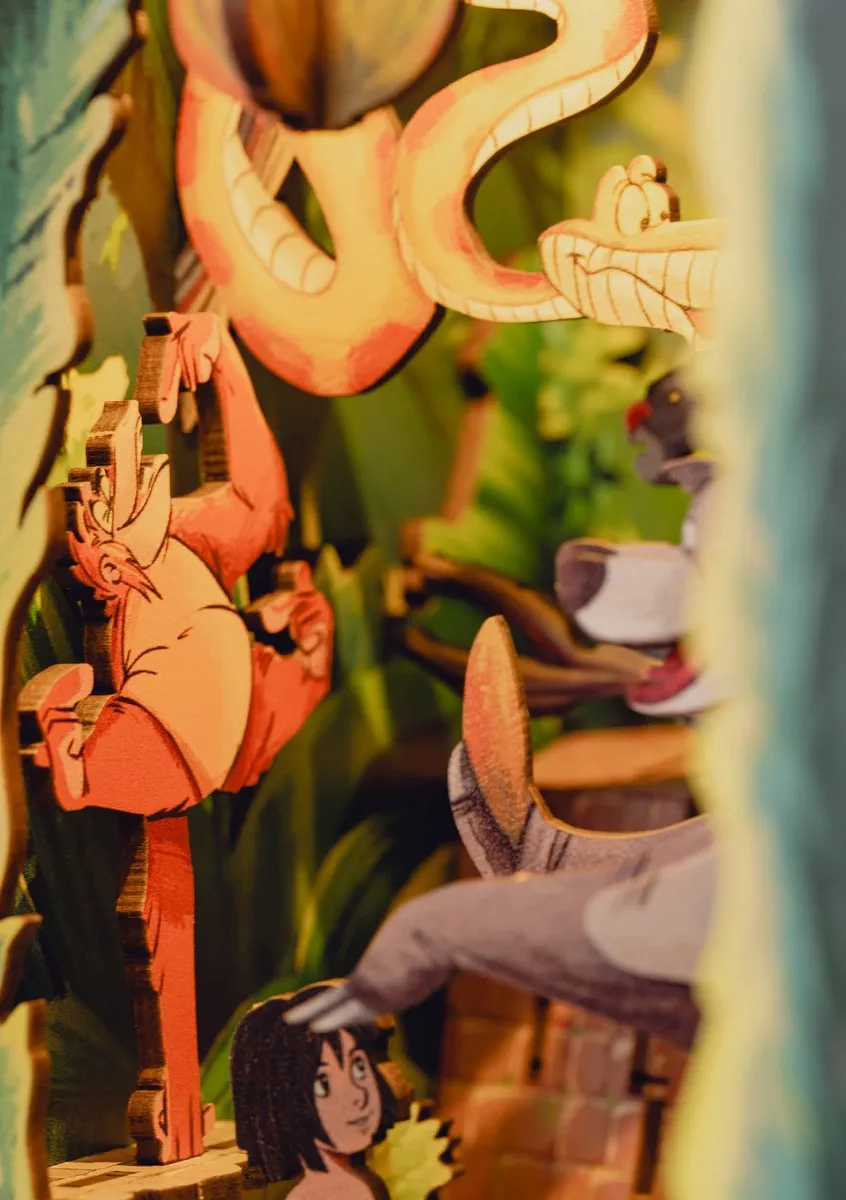 Revell Tiny Adventures Jungle Book Houten Modelbouwpakket 68 Onderdelen - LED Verlichting - Multi