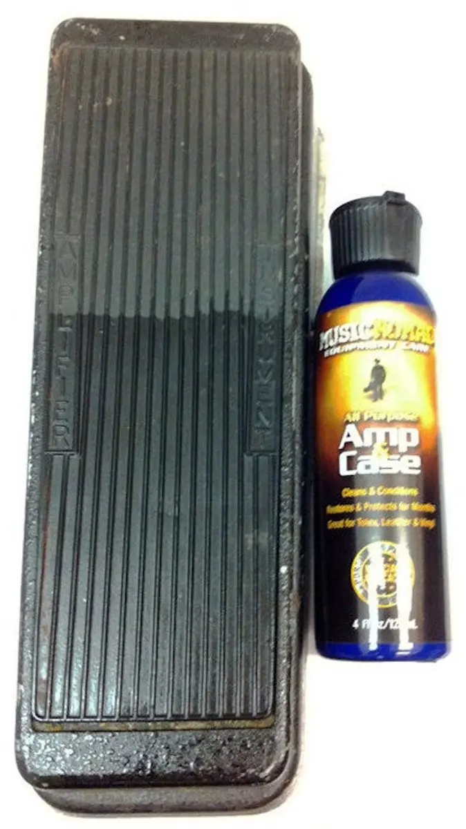 MusicNomad MN107 Amp&Case Cleaner Conditioner 120ml - Blauw