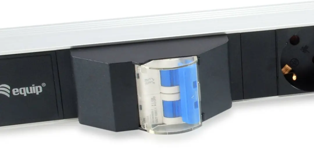Equip 333312 Energiedistributie 6 AC-uitgangen 3500W - Zwart - afbeelding 5 van 6
