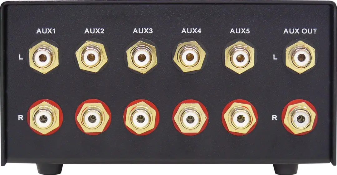 Dynavox AUX-S Stereo Ingangsuitbreider - 6x RCA - Zilver