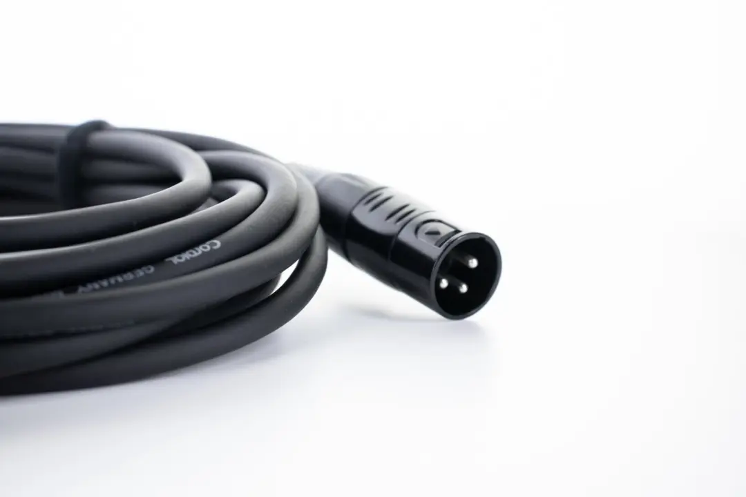 Cordial Essentials REAN XLR Vrouw-Mannelijk Microfoonkabel 5m - Zwart