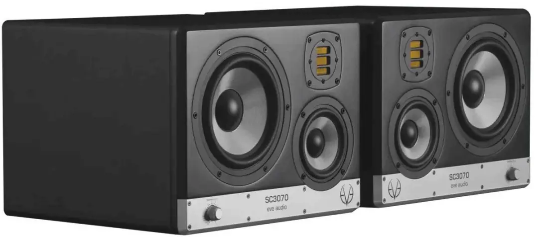 EVE Audio SC3070 Actieve Studiomonitor - 335W - 3-weg - Zwart
