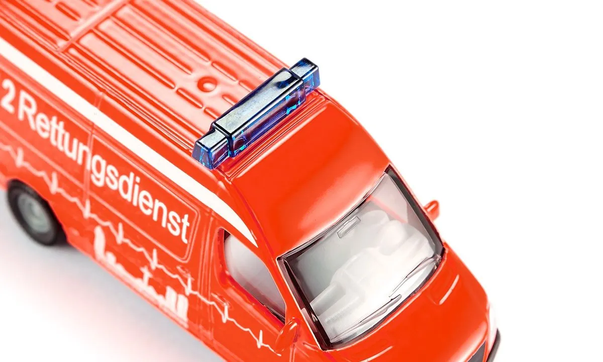 SIKU Ziekenwagen 805 - Rood