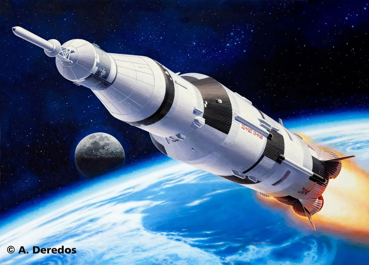 Revell Apollo Saturn V Modelbouwpakket 1:144 - 82 Onderdelen - Multi