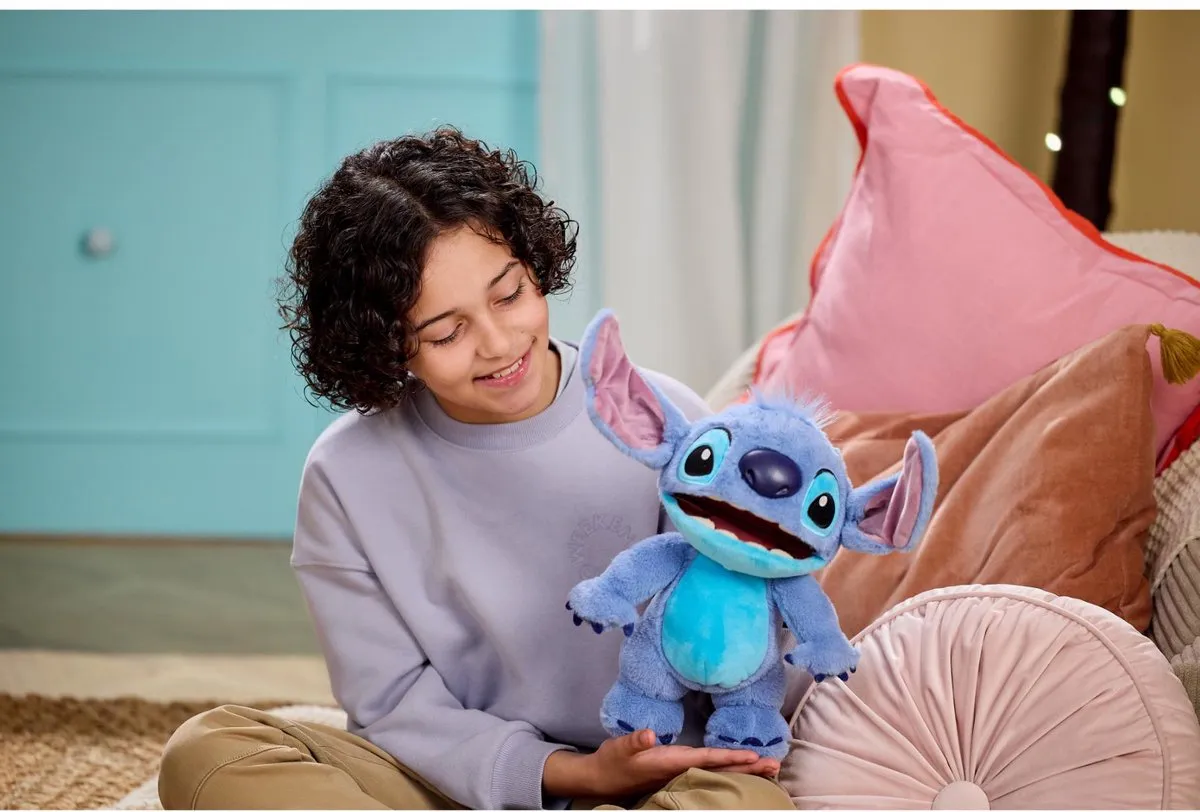 Disney Stitch Puppetronic RealFX 43cm - Multicolor