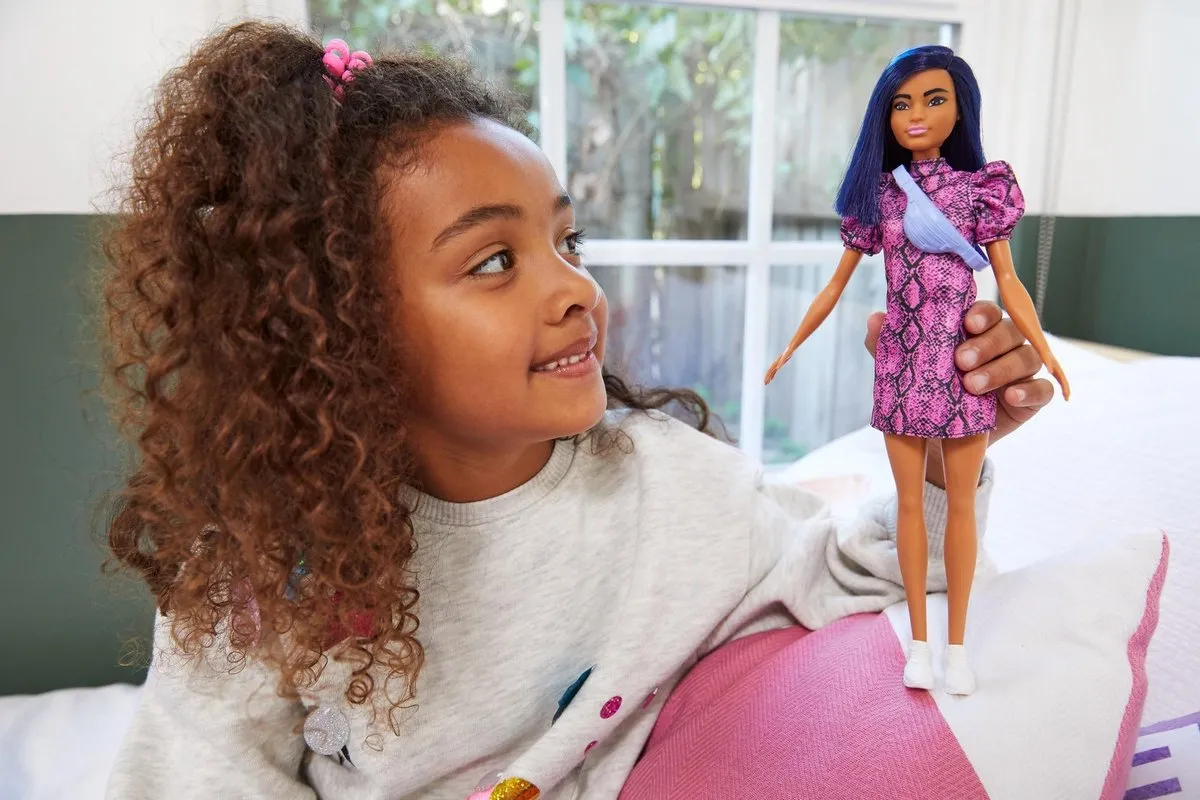 Barbie Fashionistas Pop Slangenhuid Jurkje - Blauw