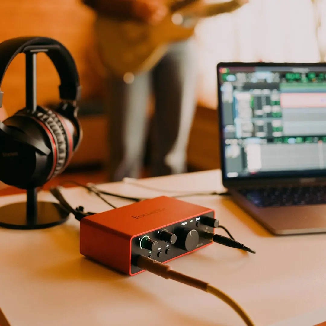 Focusrite Scarlett Solo Studiobundel PCM0017718-000 - afbeelding 3 van 6
