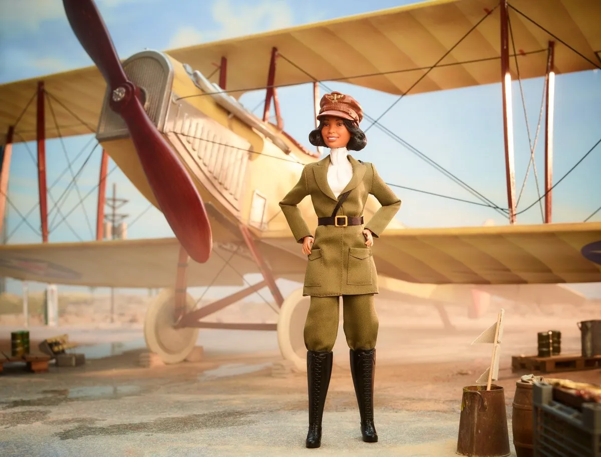 Barbie Bessie Coleman Inspirerende Vrouwen Pop - HJX36 Multicolours - afbeelding 6 van 6