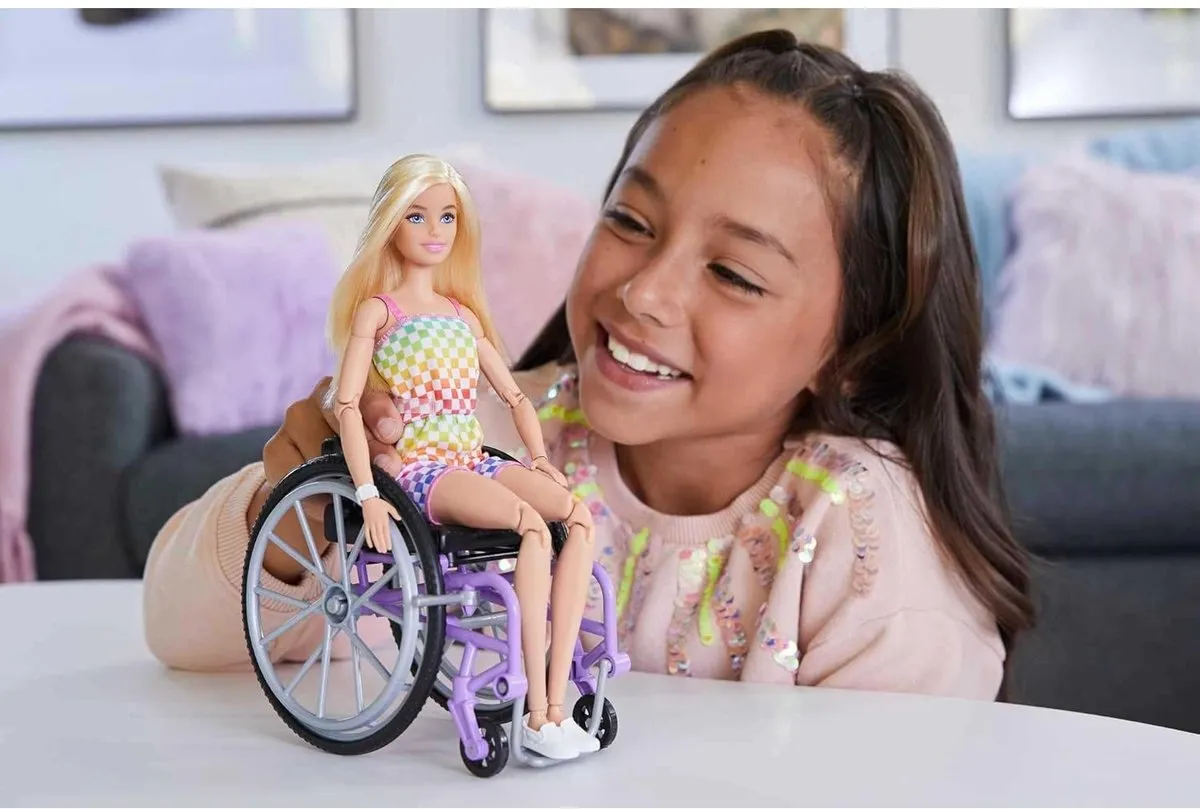 Barbie Fashionista Rolstoel HJT13 - Modepop