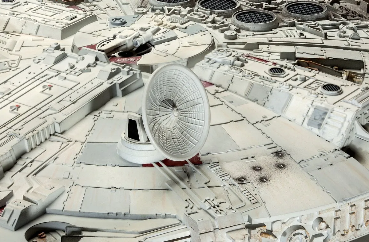 Revell 06718 Star Wars Millennium Falcon Modelbouwpakket 1:72 - Multi
