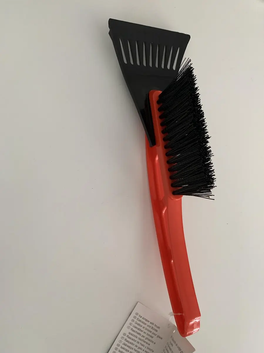 Dunlop IJskrabber met borstel 31 cm - Rood/zwart - afbeelding 4 van 5