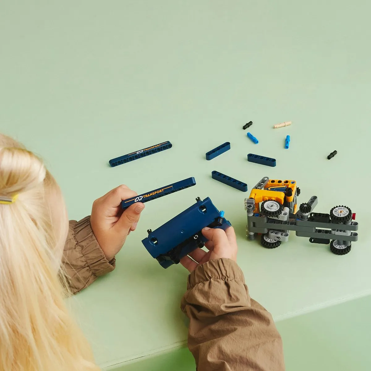 LEGO Technic Kiepwagen 42147 Bouwset - 2-in-1 - Meerkleurig - afbeelding 6 van 6