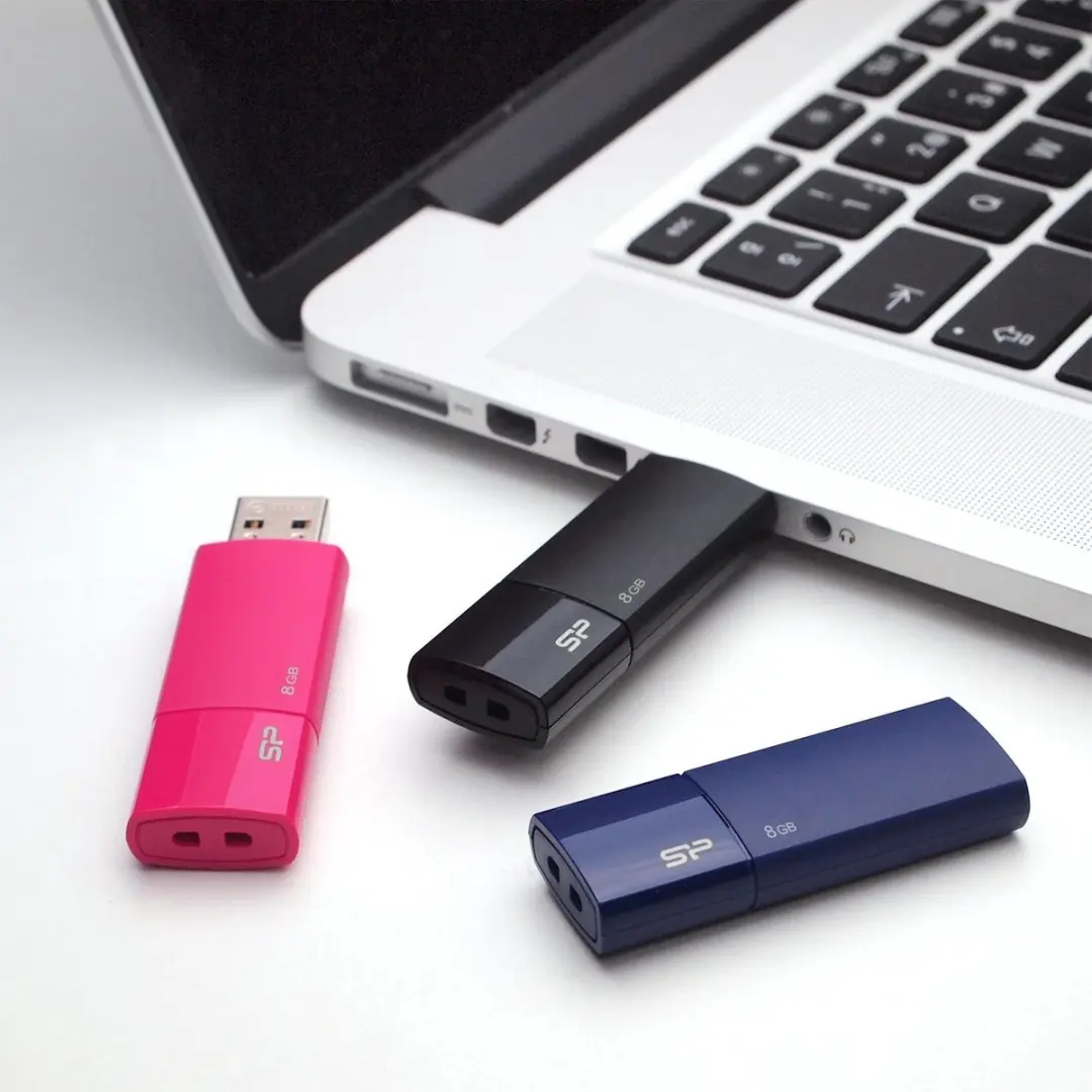 Silicon Power Ultima U05 USB-stick 8GB - Zwart - afbeelding 6 van 6