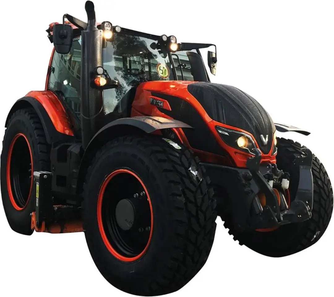 Britains Valtra T245 1:32 Modeltrekker
