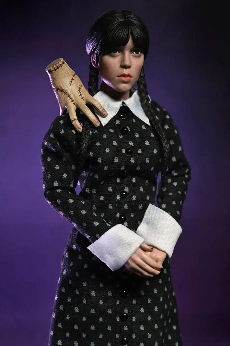 Neca Wednesday Actiefiguur Classic Dress 20cm - NECA42400-08 - Multicolor