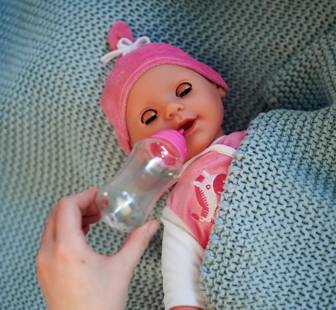 Simba Laura Pop met Baby Praatjes - 3x AA - afbeelding 4 van 6