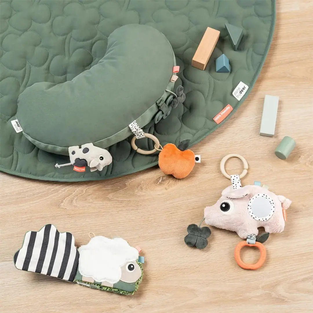 Done By Deer Tummy Time Activiteitenkussen Tiny Farm - Groen - afbeelding 4 van 6